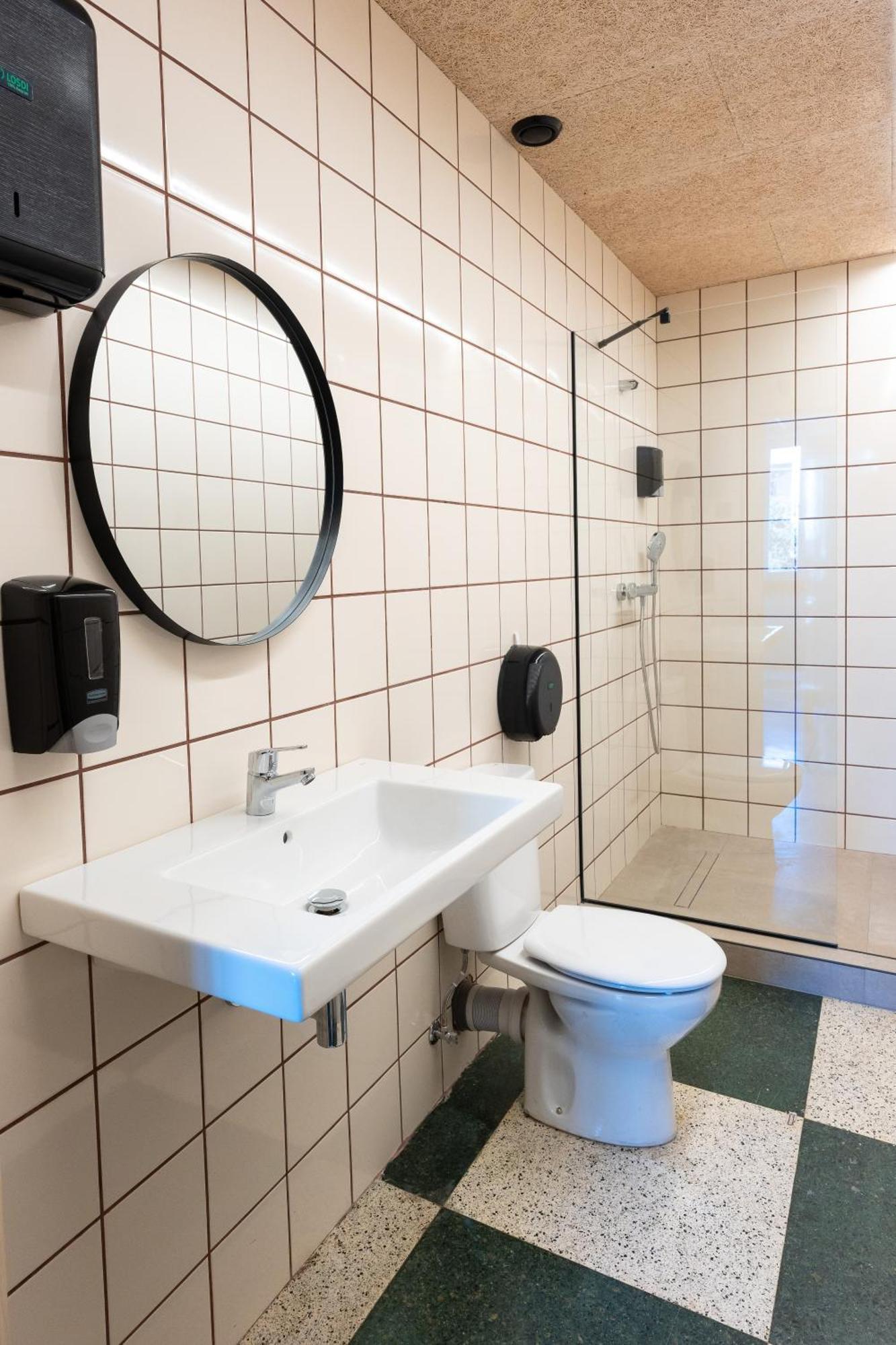Lamia Bbk Women Hostel-Solo Mujeres Bilbao Zewnętrze zdjęcie