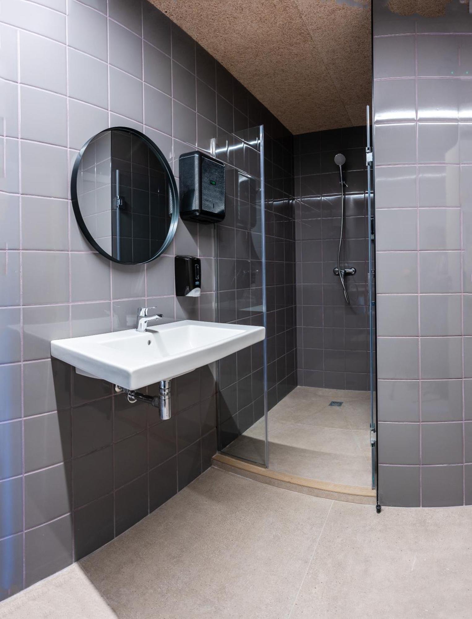 Lamia Bbk Women Hostel-Solo Mujeres Bilbao Zewnętrze zdjęcie